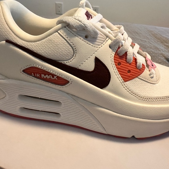 Nike Air Max 90 LV8 "Valentine" - Picture 6 of 8